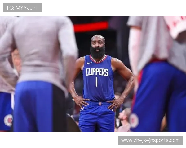 火箭队半决赛对阵快船队的战术分析与展望